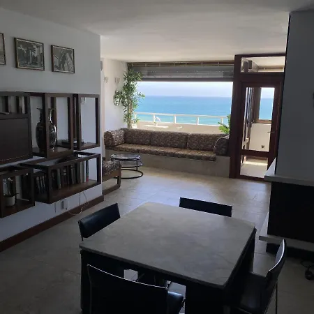 Διαμέρισμα Exclusive Beachfront - Pool - Paddle - Tenis - Wifi - Aircon *