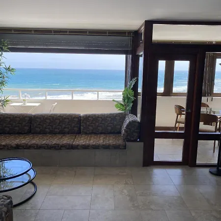 Διαμέρισμα Exclusive Beachfront - Pool - Paddle - Tenis - Wifi - Aircon *