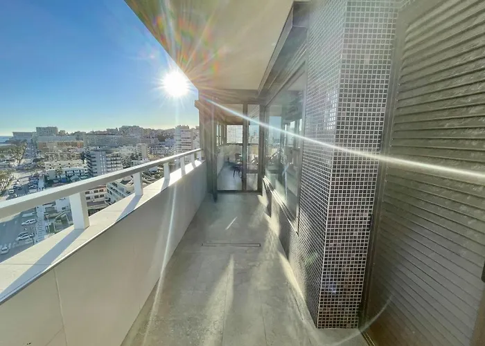 Apartment Exclusive Beachfront - Pool - Paddle - Tenis - Wifi - Aircon Torremolinos