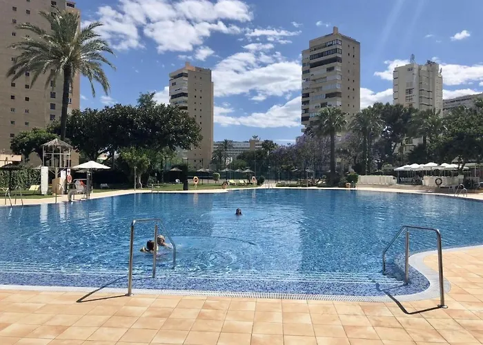 Exclusive Beachfront - Pool - Paddle - Tenis - Wifi - Aircon Torremolinos
