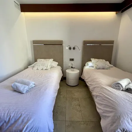 Exclusive Beachfront - Pool - Paddle - Tenis - Wifi - Aircon Apartment Torremolinos